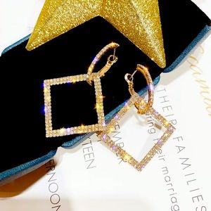 🌟 Gold Geometric Rhinestone Earrings